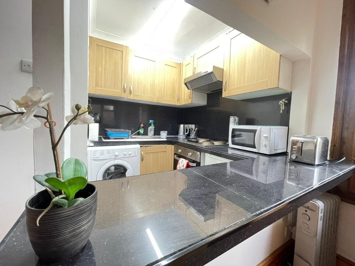Private Double Room In Stratford London Eksteriør bilde