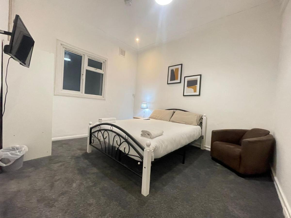 Private Double Room In Stratford London Eksteriør bilde